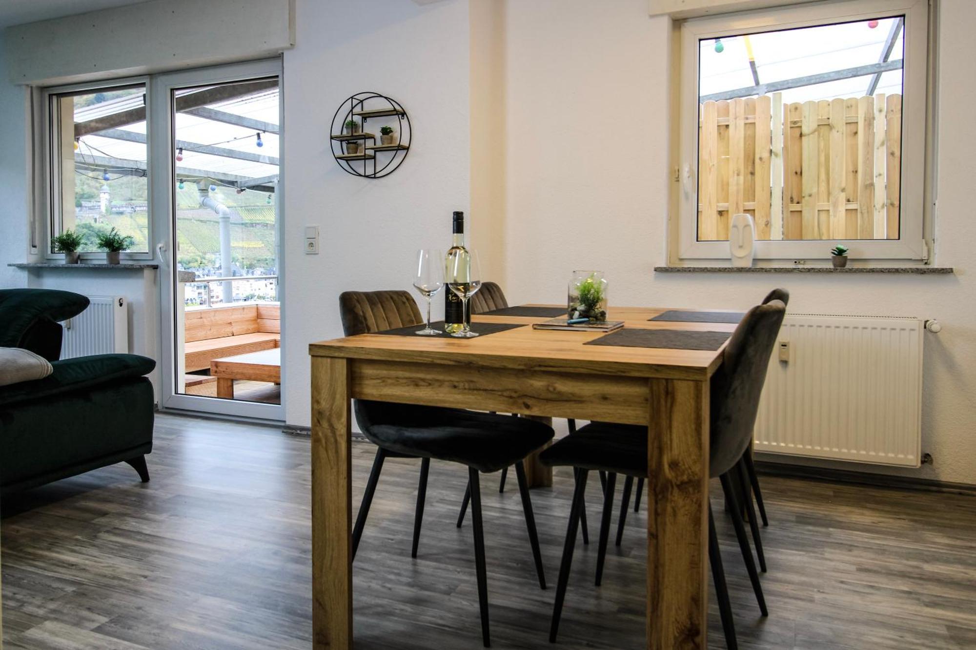 Chill Out Area, Grandiose Aussicht, Haengematte, Smart Tv, Netflix Apartment Zell an der Mosel Exterior foto